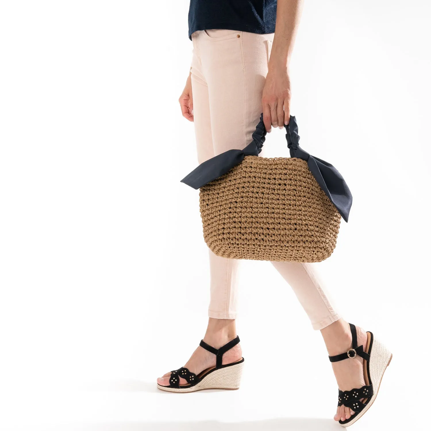 Panier beige foncé tressé à anses marine - Sac cabas / Grand volume Maroquinerie | ERAM