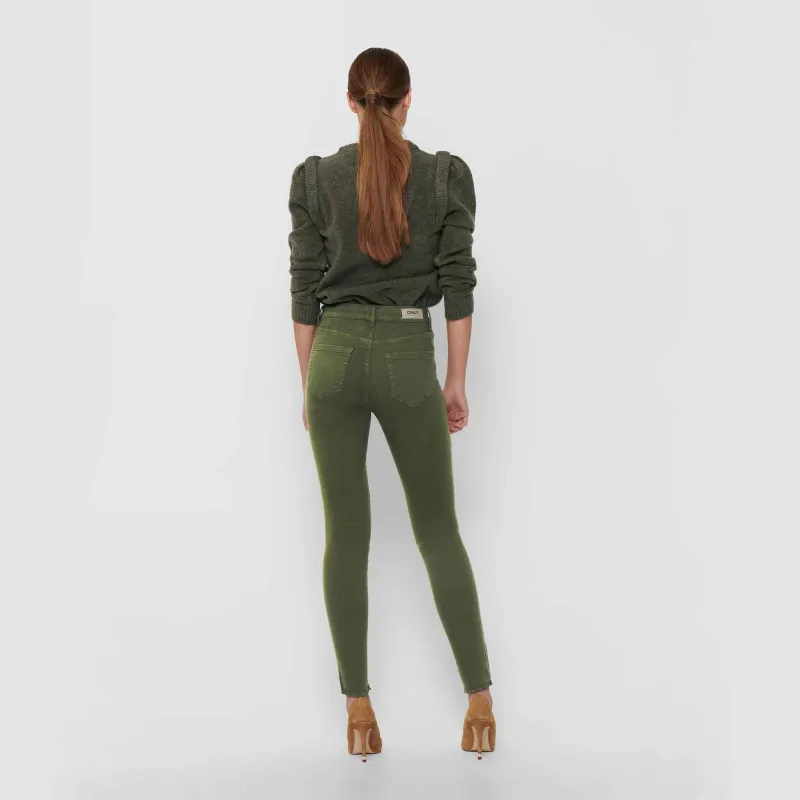 Pantalon skinny fit coton poches effiloché chevilles Femme ONLY à 