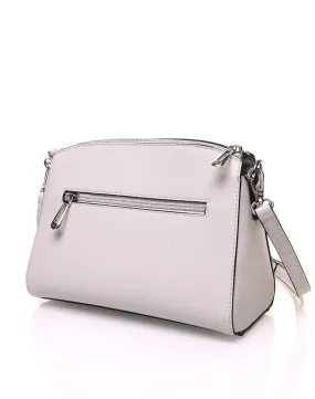 Petit sac bandoulière rectangulaire texturé gris clair