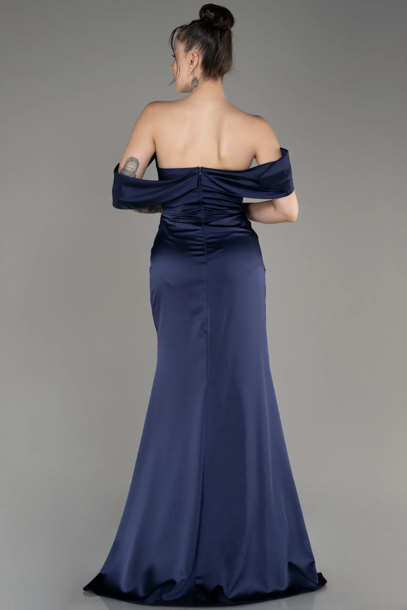 Robe de Soirée Longue Satin Bleu Marine ABU3964