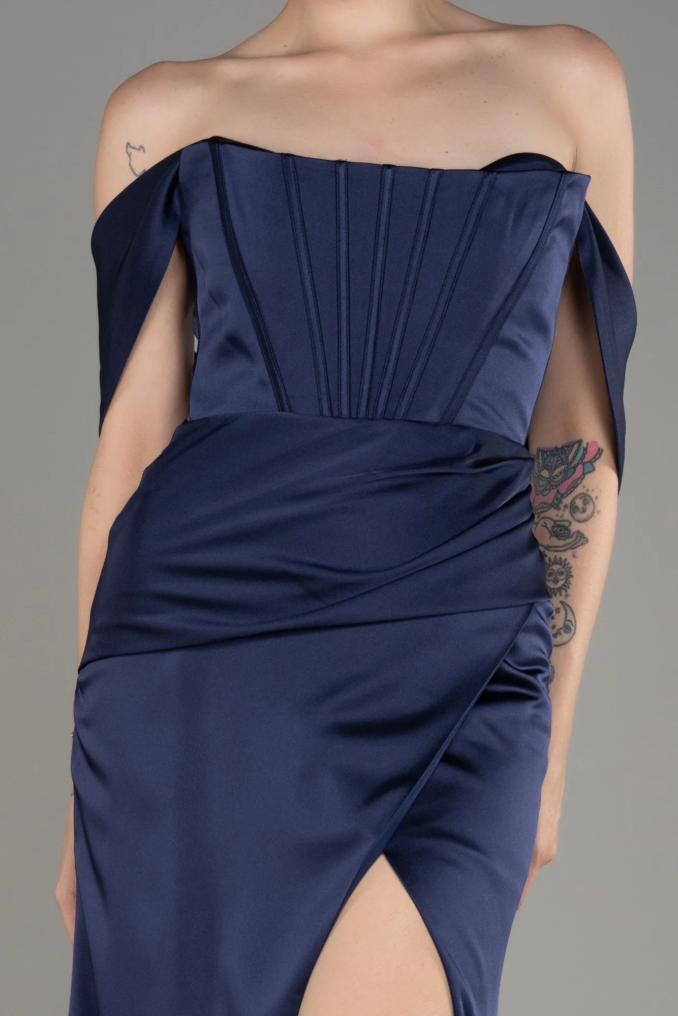 Robe de Soirée Longue Satin Bleu Marine ABU3964